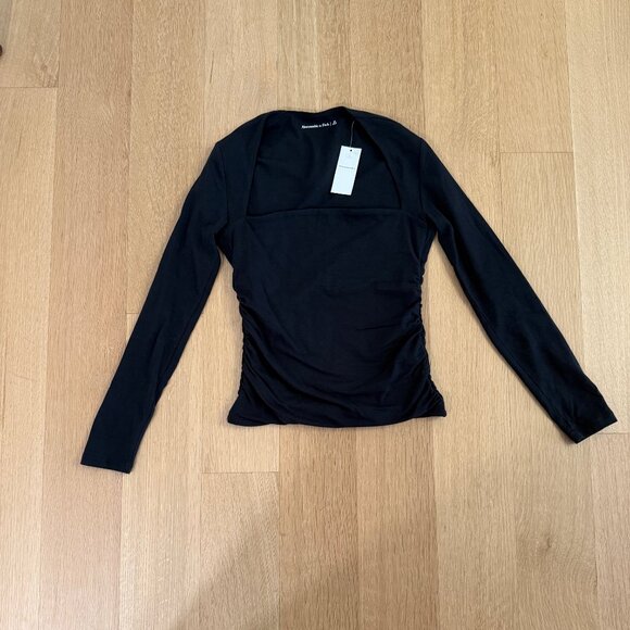New w/Tags Abercrombie & Fitch Square Neck Going Out Top - Picture 2 of 3
